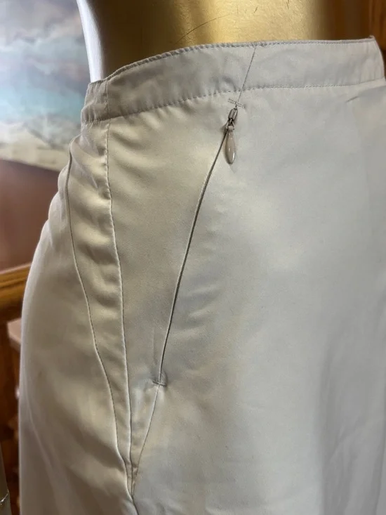 Patagonia White Mini Skirt — Clean A-Line tech-skort. - Picture 7 of 15